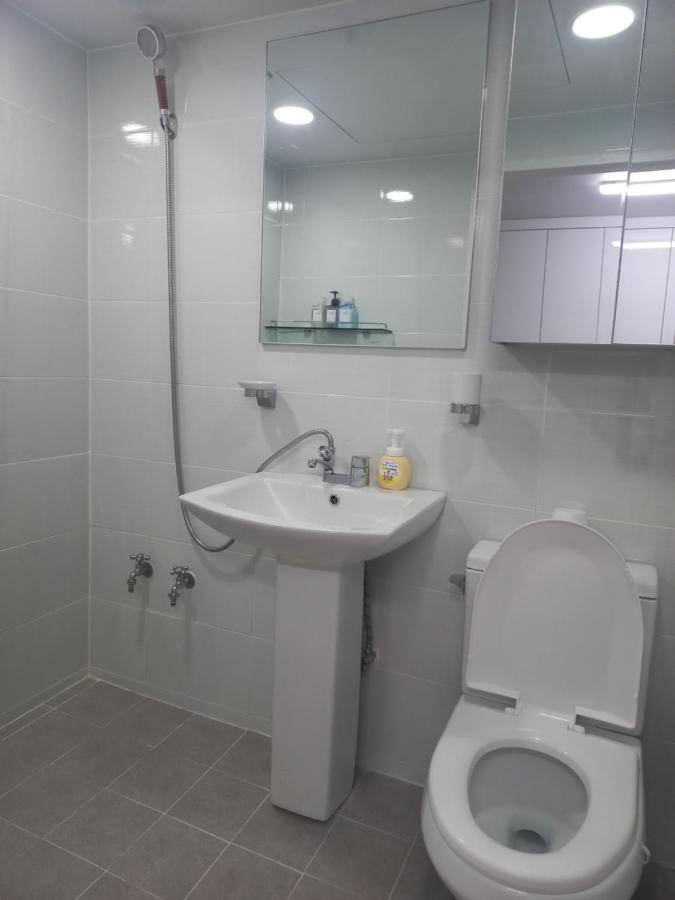 Brand New 2 Bedroom Apartment #6 Сеул Экстерьер фото