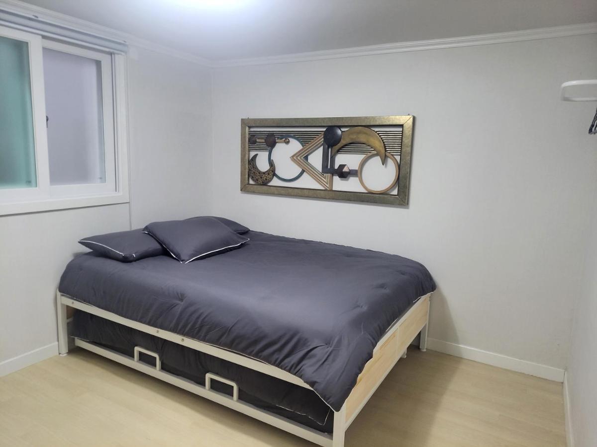 Brand New 2 Bedroom Apartment #6 Сеул Экстерьер фото